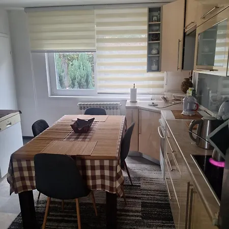 Apartment Sun - With A Free Garage And Garden With A Bbq Sarajevo