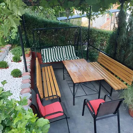Sun - With A Free Garage And Garden With A Bbq * Sarajevo