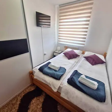 Apartman Sun - Free Garage, Air Conditioner In Rooms, Garden *