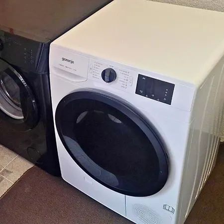 Sun - Free Garage, Air Conditioner In Rooms, Garden Apartman