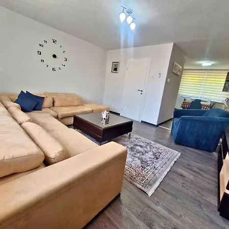 Apartment Sun - With A Free Garage And Garden With A Bbq