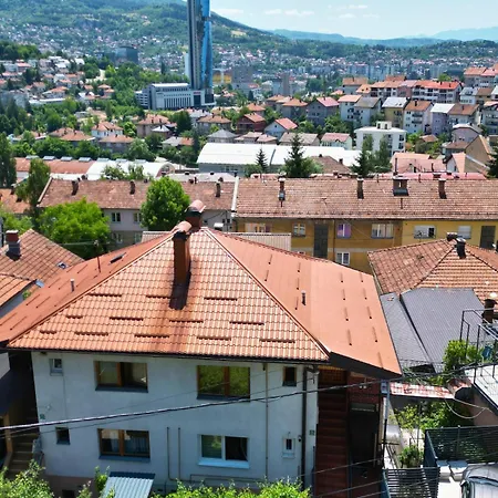 Sun - With A Free Garage And Garden With A Bbq *