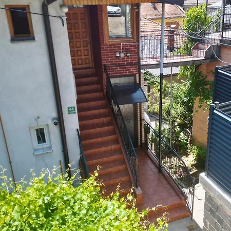 Sun - Free Garage, Air Conditioner In Rooms, Garden *