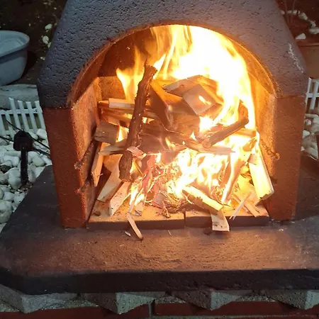 Sun - Free Garage, Air Conditioner In Rooms, Garden *