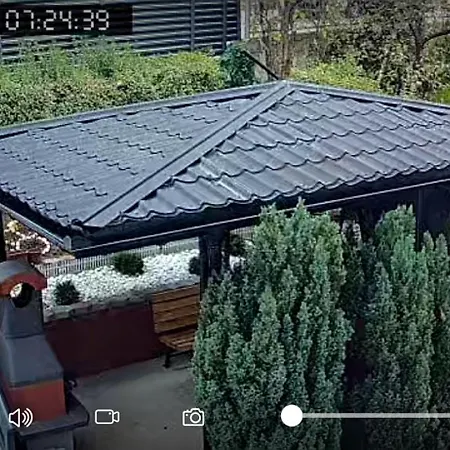 Sun - Free Garage, Air Conditioner In Rooms, Garden *