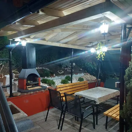 Apartman Sun - Free Garage, Air Conditioner In Rooms, Garden *