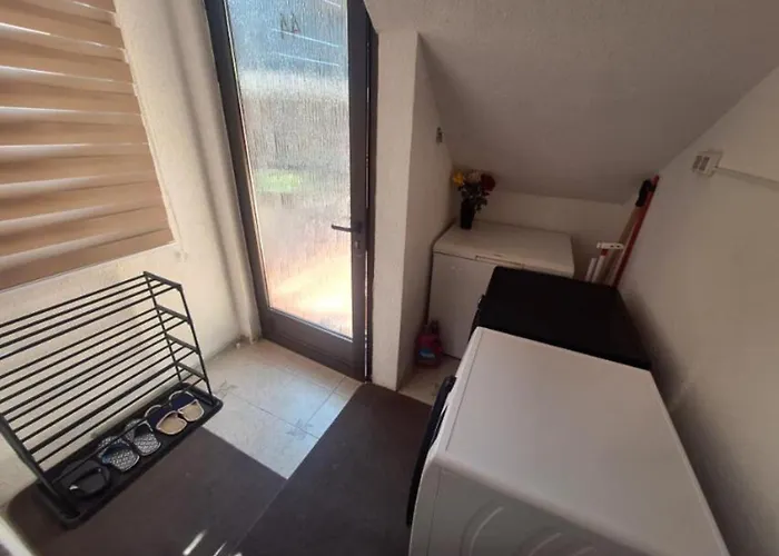 Sun - Free Garage, Air Conditioner In Rooms, Garden Saraievo