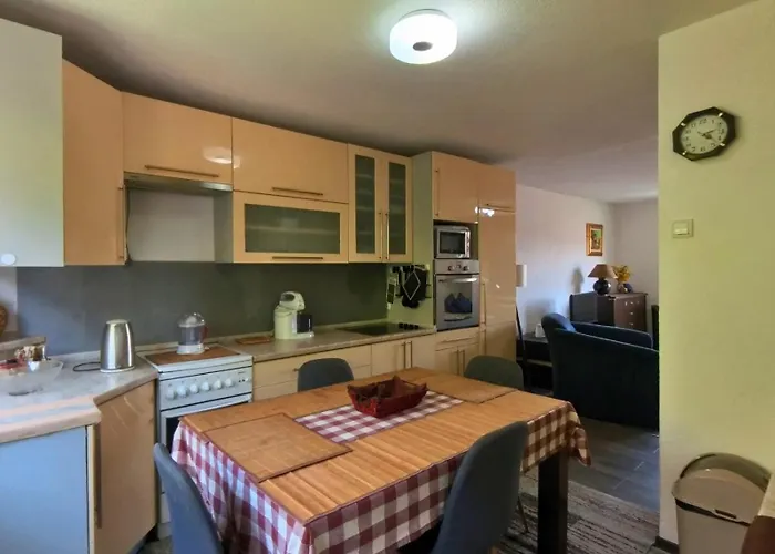 Apartamento Sun - Free Garage, Air Conditioner In Rooms, Garden *