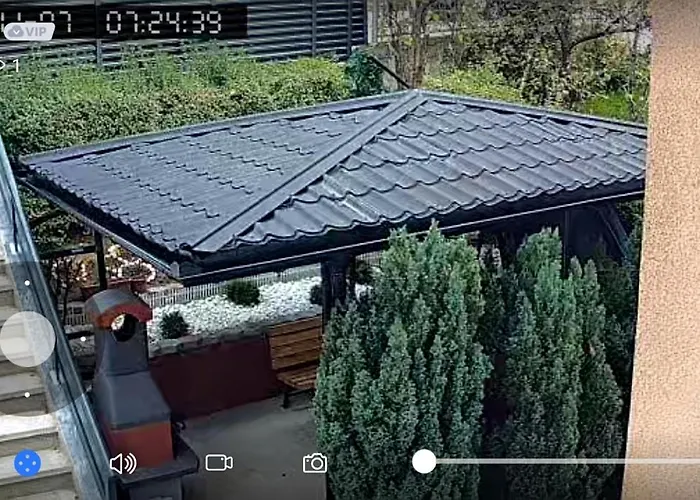 Sun - Free Garage, Air Conditioner In Rooms, Garden *